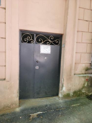 Apartment On Leonidze 18