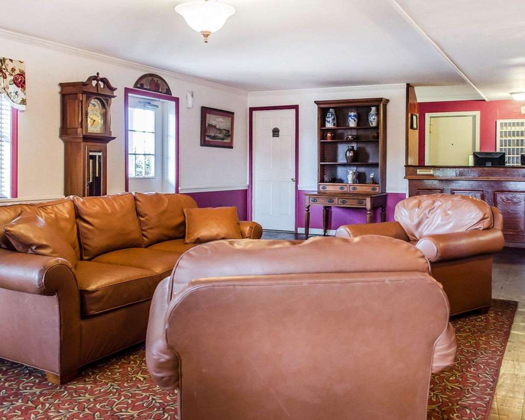 Clarion Inn Strasburg Lancaster - photo 6
