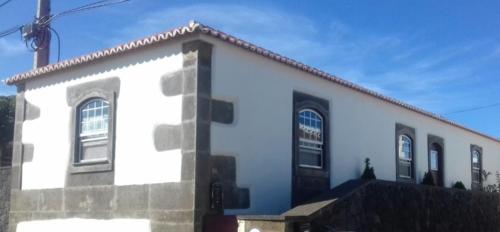 Casa do Outeiro AL — 4-Star Luxury Hotel in Praia Da Vitoria, Portugal