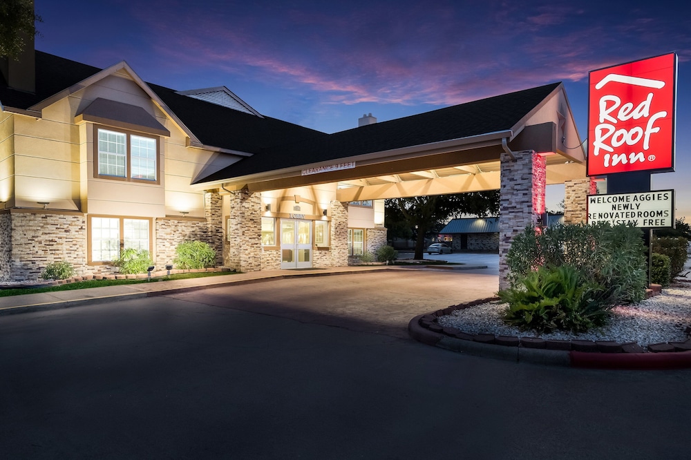 Red Roof Inn College Station - photo 30