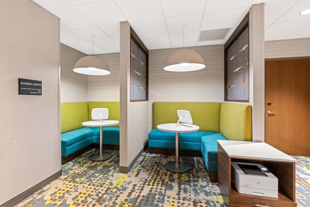Hampton Inn & Suites Portland Tigard - photo 30