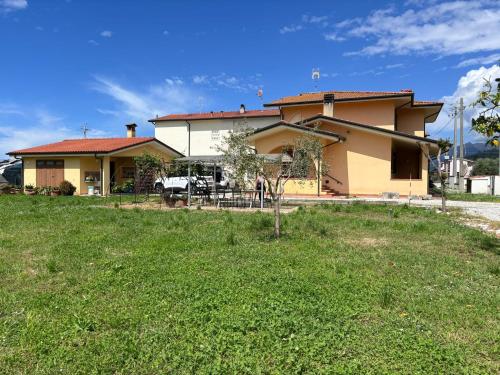 Lemon Villa — 4-Star Luxury Hotel in Camaiore, Italy