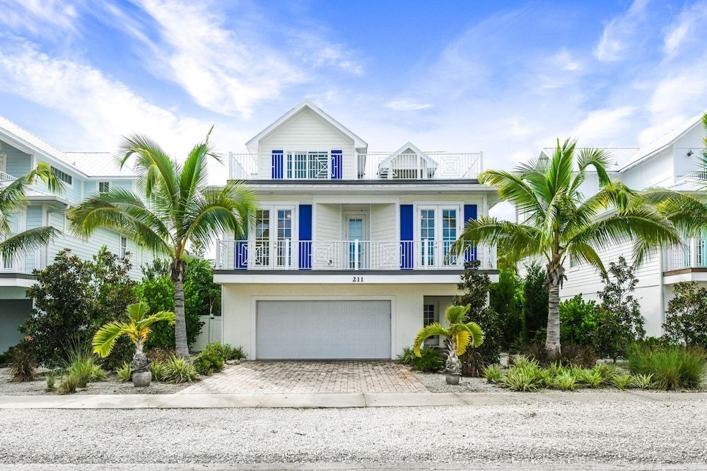 Montego Bay - carbon neutral hotel in Anna Maria