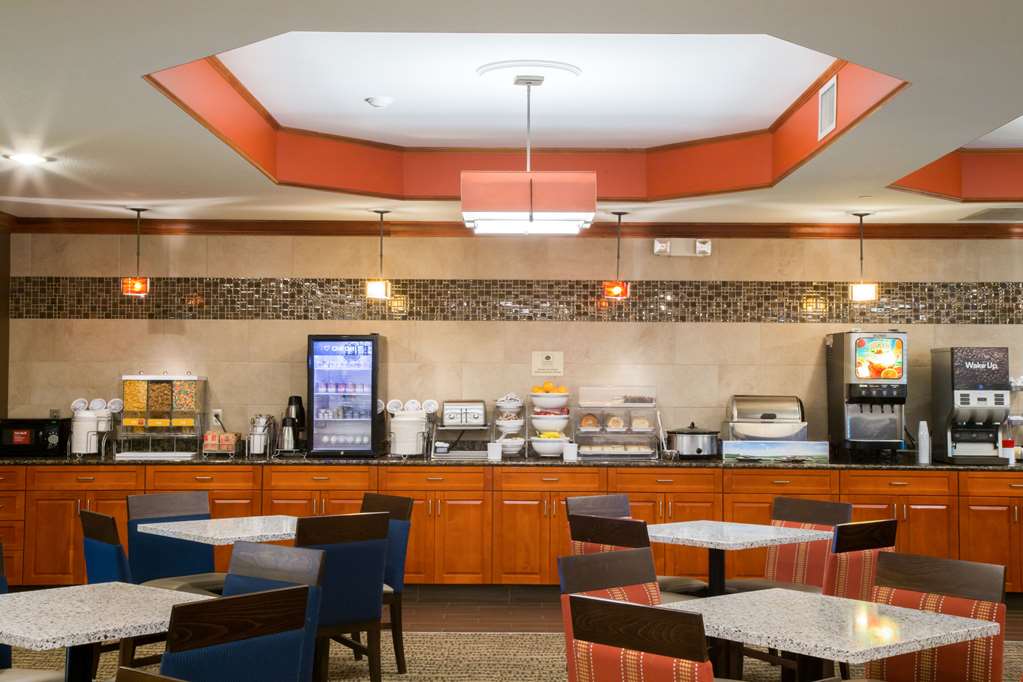 Comfort Suites Grand Rapids South - photo 45
