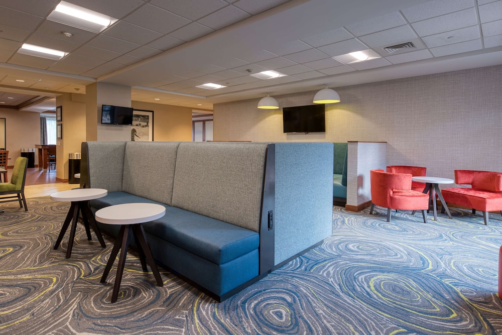 Hampton Inn Wilmington University Area Smith Creek Station - photo 10