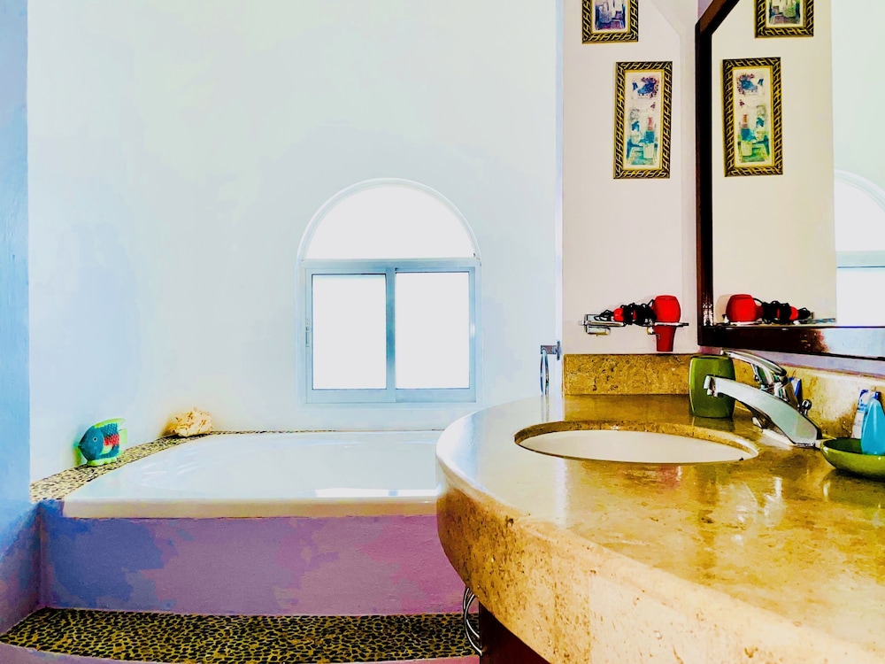 Jetted tub