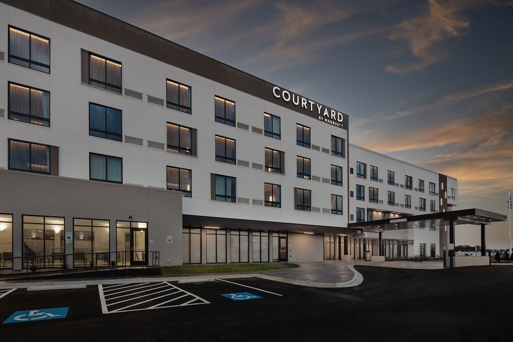 Courtyard by Marriott Conway in Conway, United States