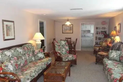 Blue Dolphin Inn by Island Vacation Properties - photo 9