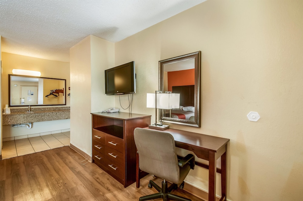 Motel6 Washington DC Convention Center - photo 4