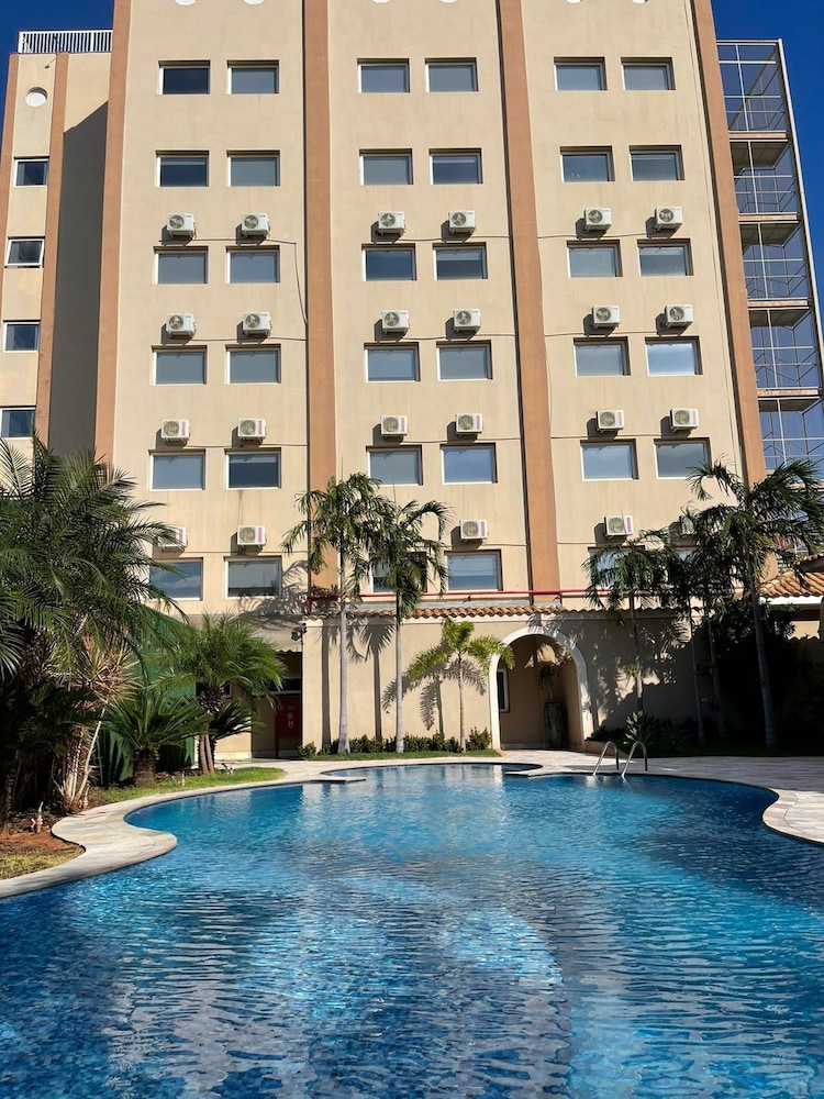 Hotel Oeste Plaza — Andradina