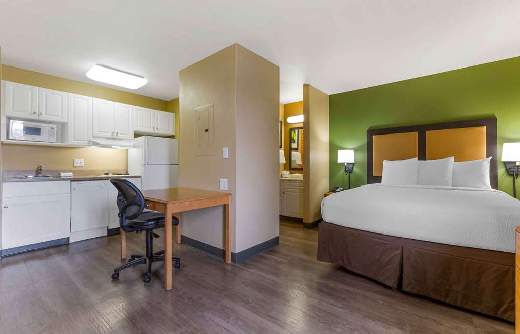 Extended Stay America Suites Phoenix Scottsdale - photo 12