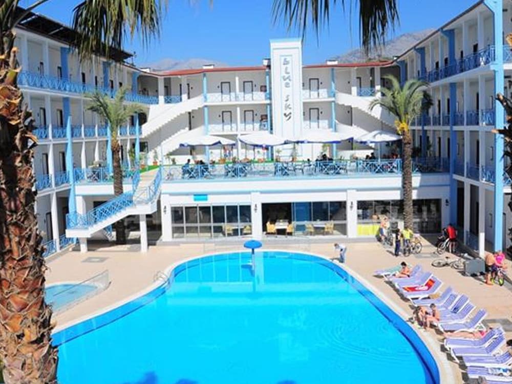Anita Blue Sky Hotel