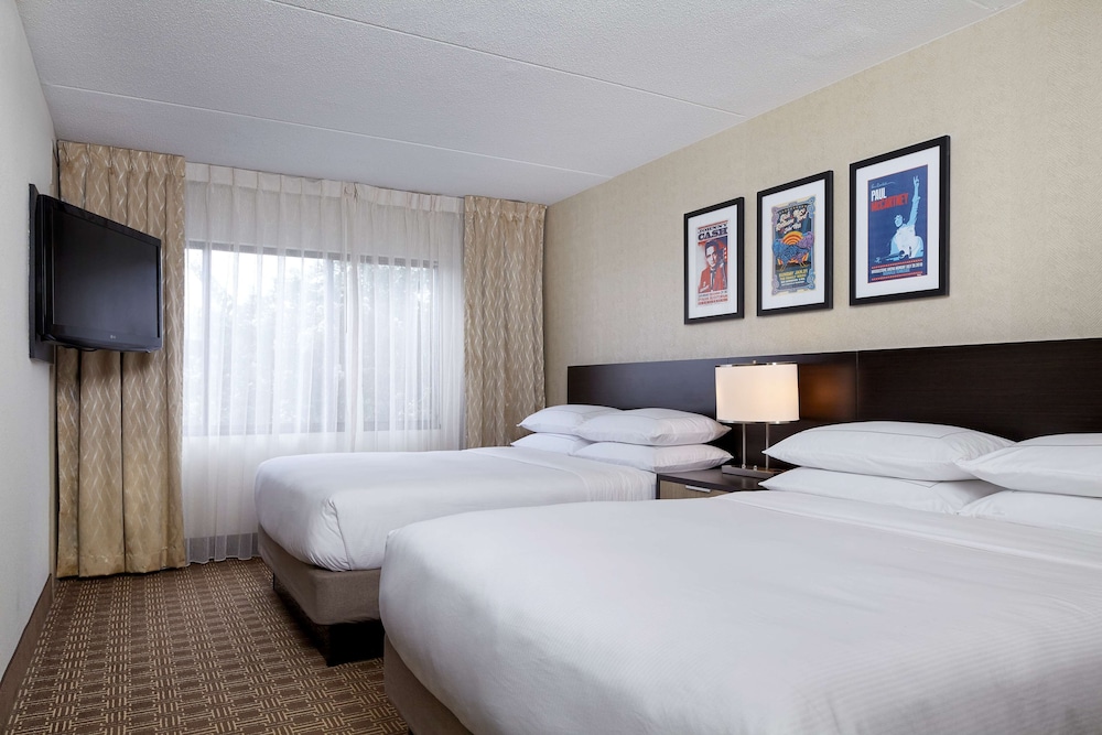 DoubleTree Suites by Hilton Nashville Airport - photo 10