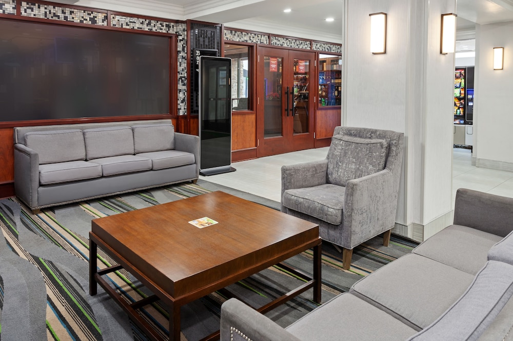 Holiday Inn Chicago Oakbrook an IHG Hotel - photo 3