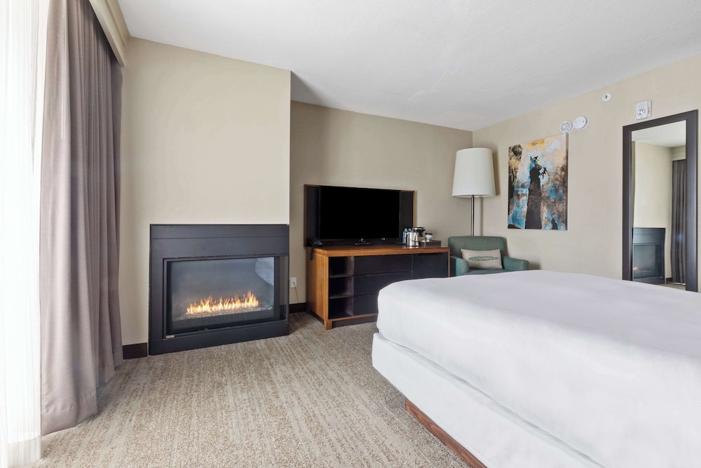 DoubleTree by Hilton Hotel Park City The Yarrow - photo 25