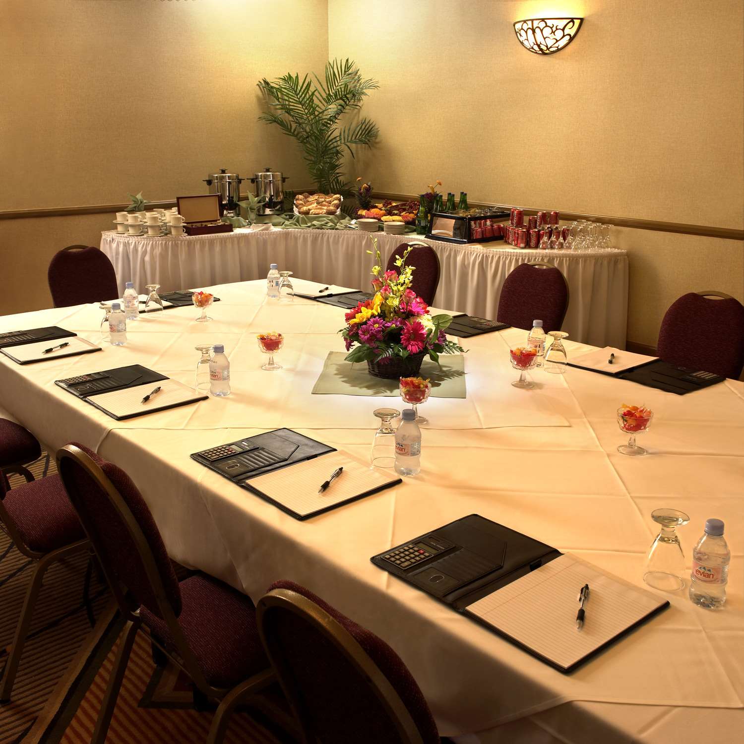 DoubleTree by Hilton Claremont - photo 35