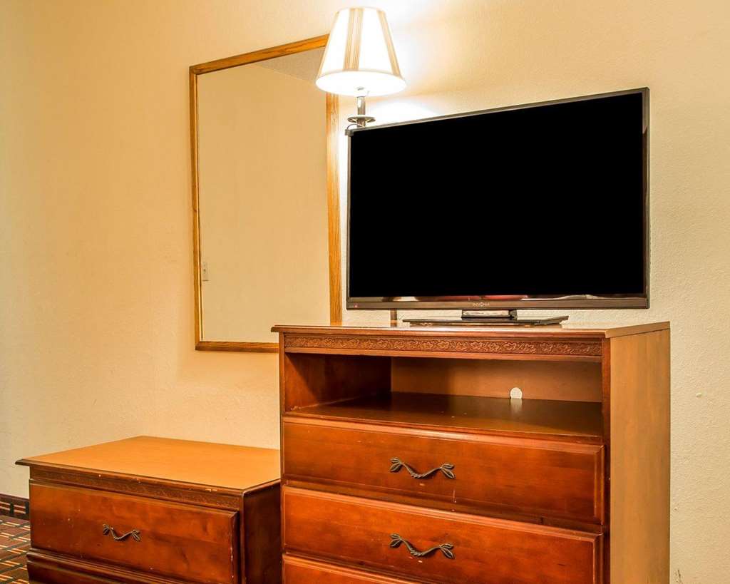 Rodeway Inn Montpelier - photo 23