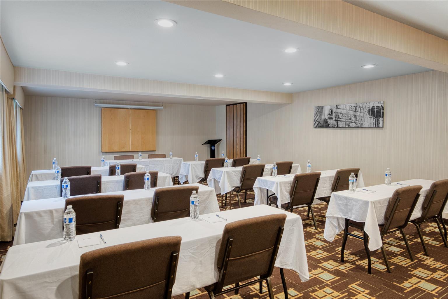 Best Western Alderwood - photo 8