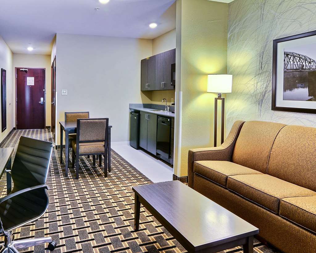 Comfort Suites Uniontown - photo 16