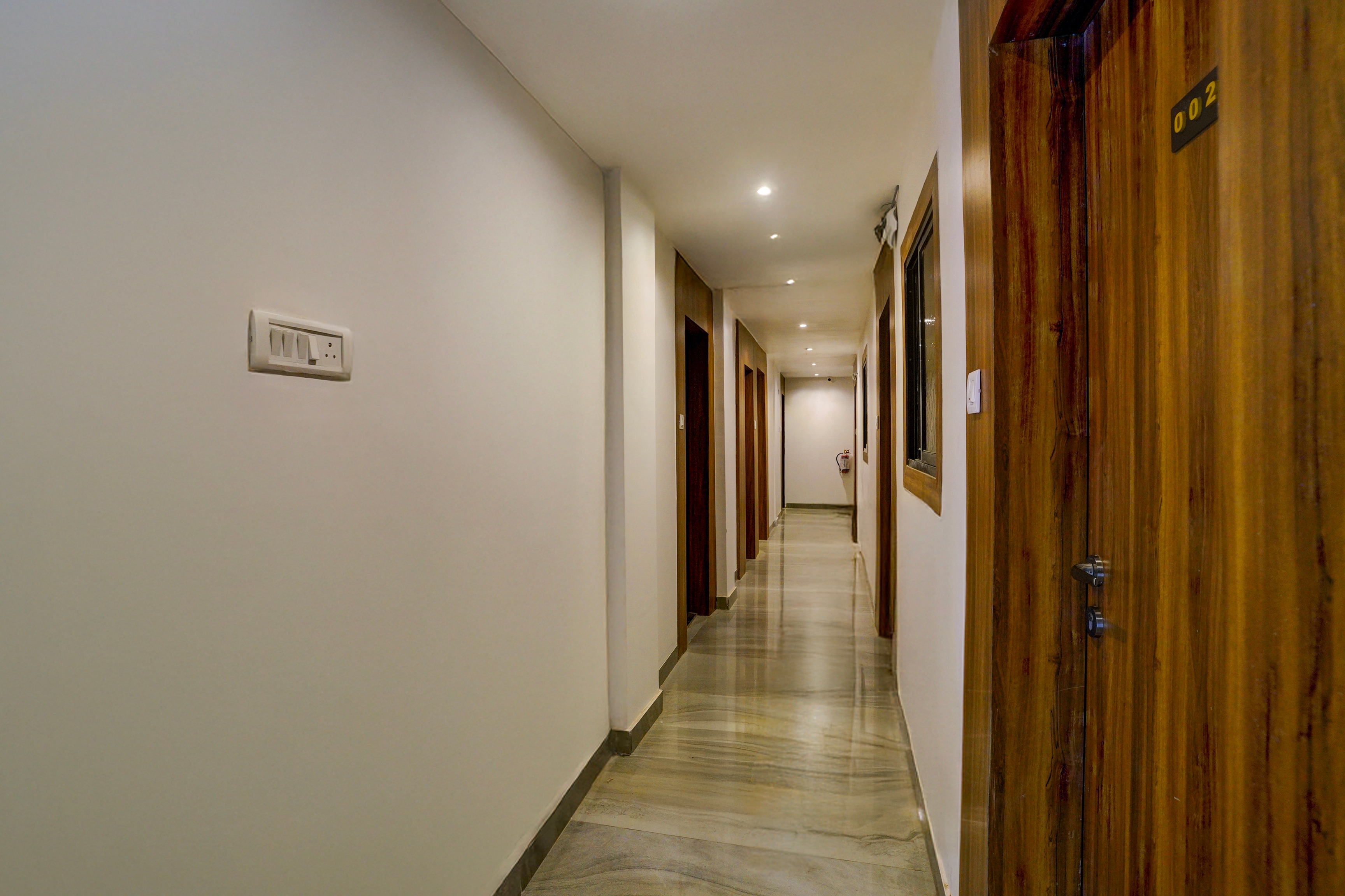 Super Collection O Sakinaka Mumbai Airport T2 — 4-Star Luxury Hotel in Mumbai, India