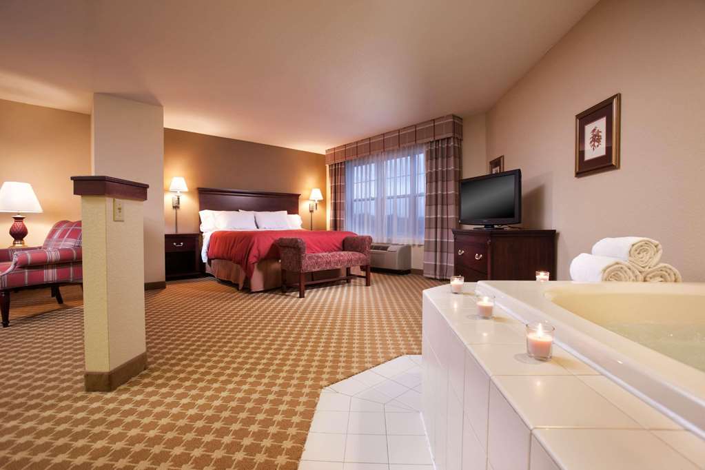 Country Inn & Suites by Radisson Des Moines West IA - photo 19