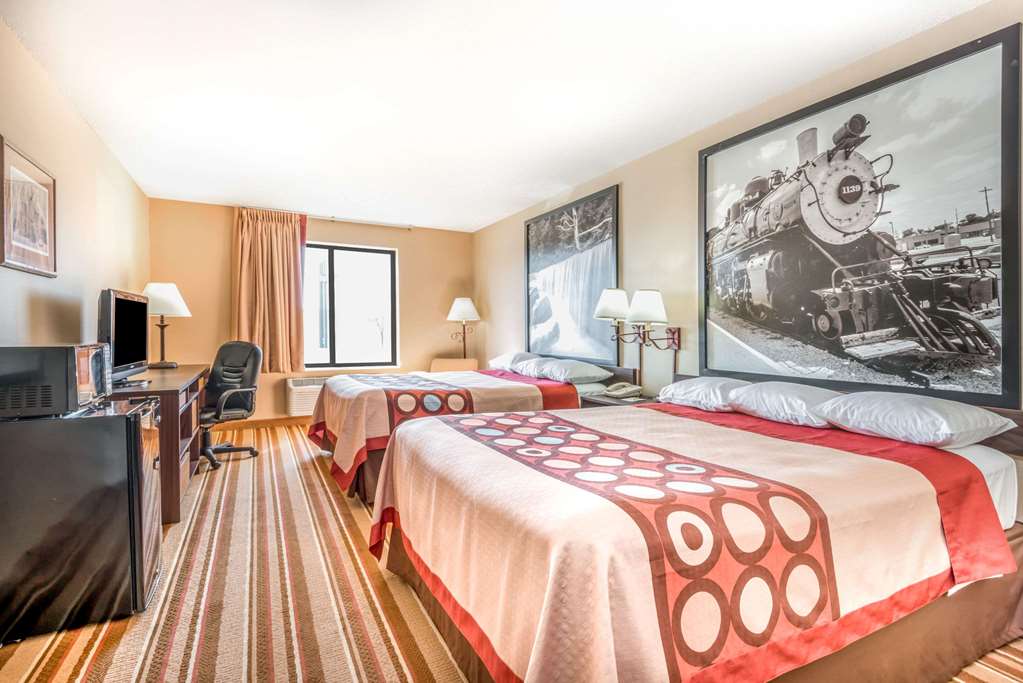 Super 8 by Wyndham Salina I 70 - photo 17