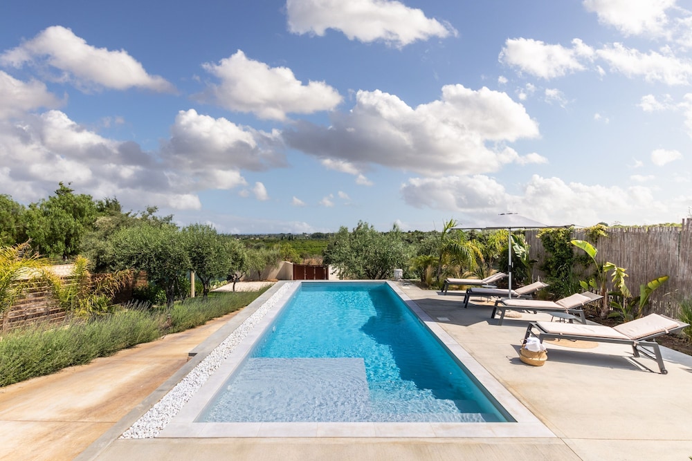 Eremita Villa Sicily — 4-Star Luxury Hotel in Avola, Italy