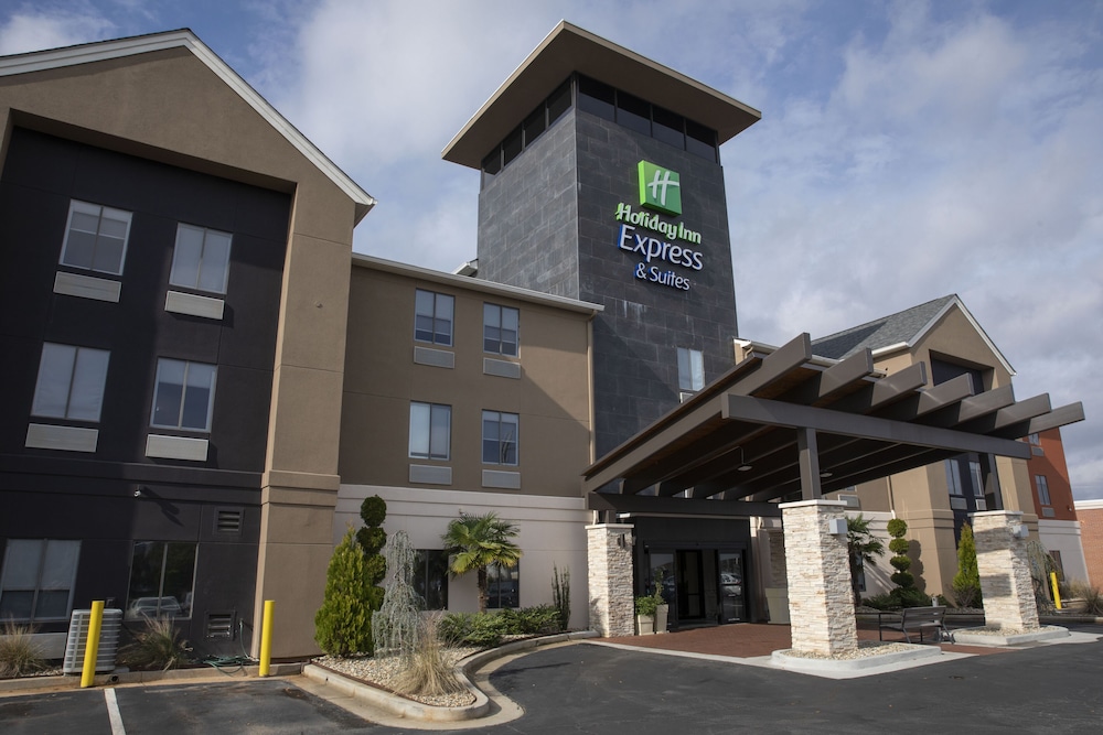 Holiday Inn Express & Suites Locust Grove by IHG - photo 46