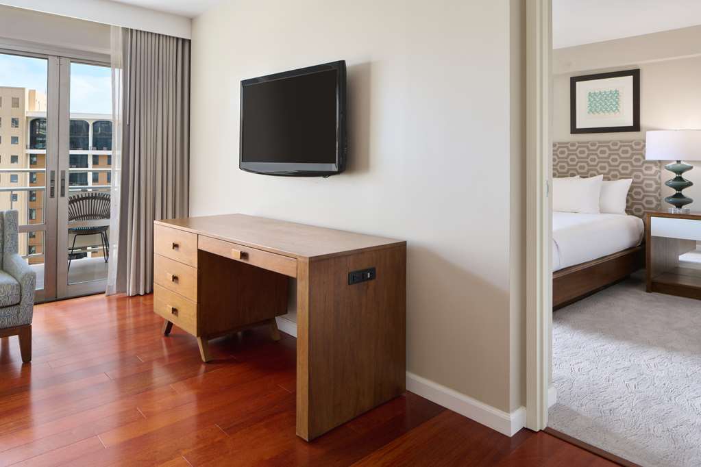 Ilikai Hotel & Luxury Suites - photo 60