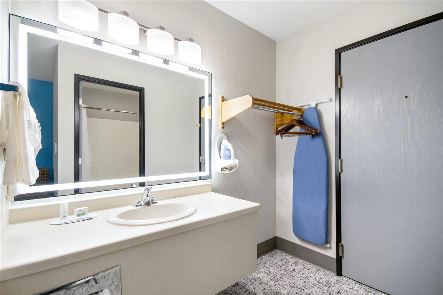 Baymont by Wyndham Marinette - photo 22