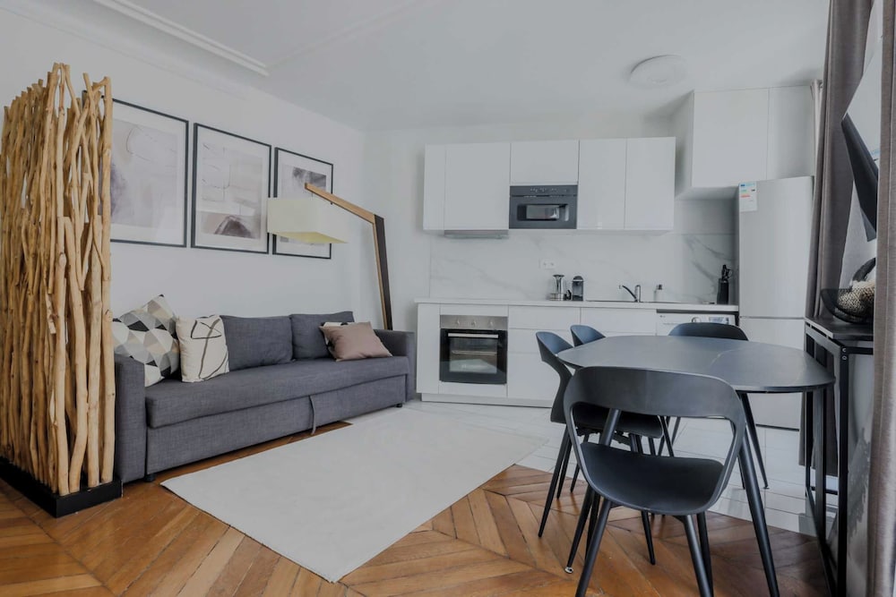 Charming Apartment 1bd 5p Gare du Nord — 4-Star Luxury Hotel in Paris, France
