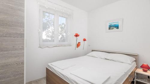 Rona Apartments Zlatko — 4-Star Luxury Hotel in Kolan, Croatia