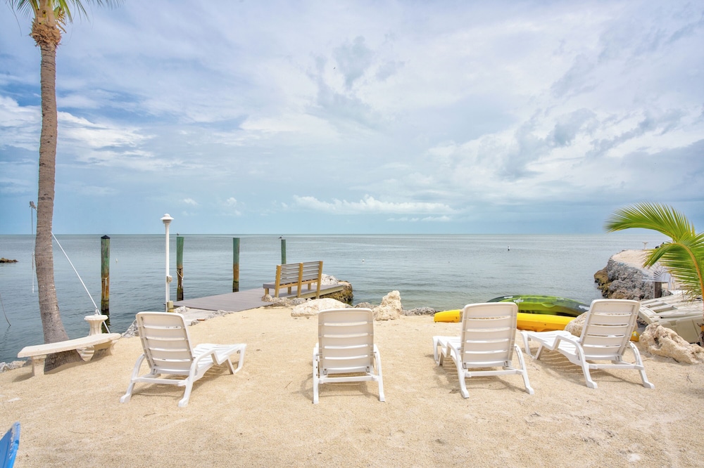 Aqua Lodges at 47th Street Gulfside - photo 19