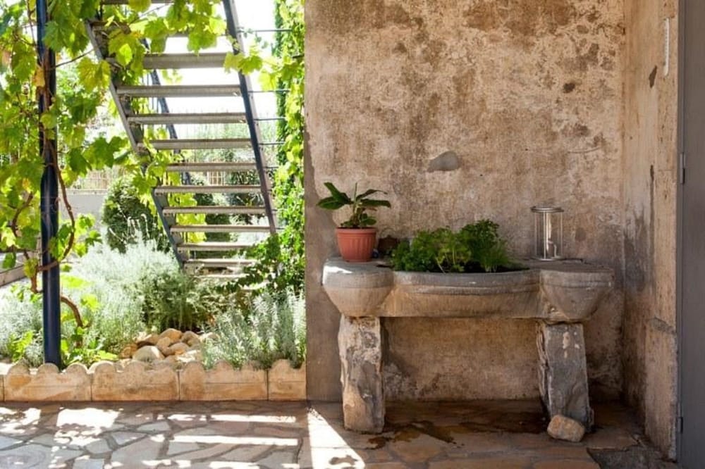 Butterworth Manoir — hotel in Fabrezan