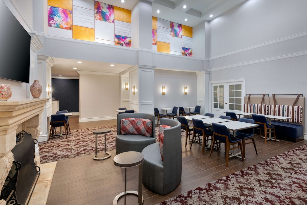Hampton Inn & Suites Hartford Farmington - photo 35