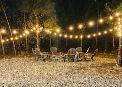 Brand New Geauxin’ All Inn Fireplace Hot Tub Swings Free Firewood in Broken Bow, United States