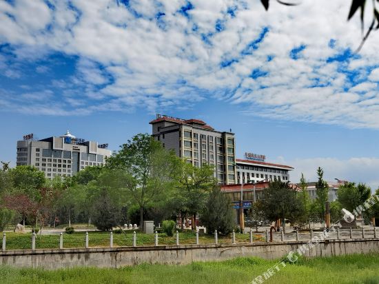 Huamei Yangguang Hotel in Donghua, People's Republic of China