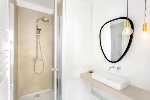 Montorgueil Suite — 4-Star Luxury Hotel in Paris, France