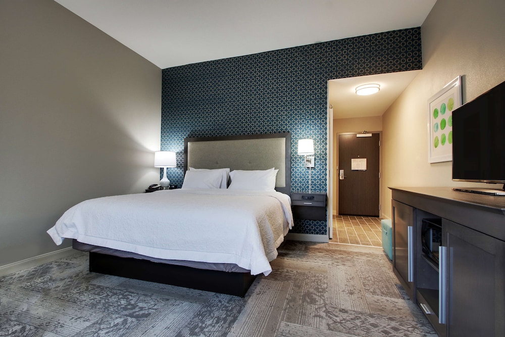 Hampton Inn & Suites Knightdale Raleigh - photo 32
