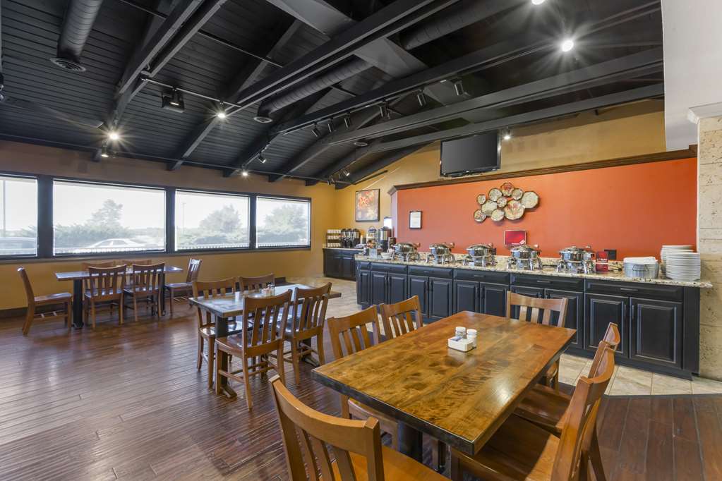 Best Western Plus Raton Hotel - photo 3