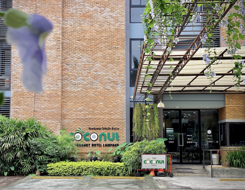 The Coconut Hotel in Lampang, Thailand