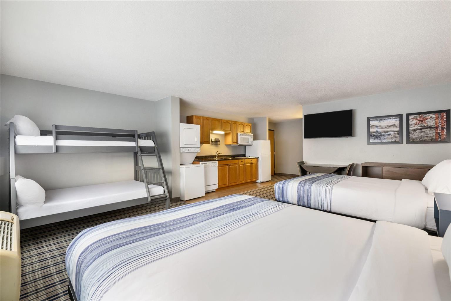 AmericInn by Wyndham Aberdeen Event Center - photo 34