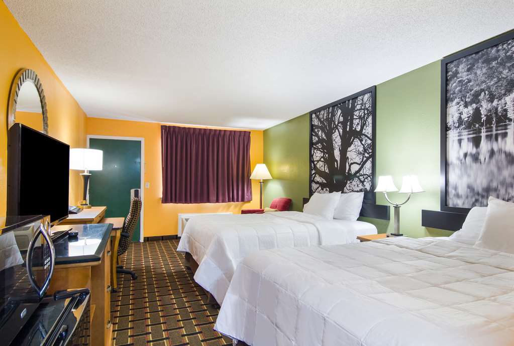 Americas Best Value Inn Darien - photo 26