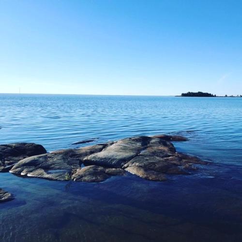 Luxury cosy cottage near the sea — 4-Star Luxury Hotel in Karlstad, Sweden