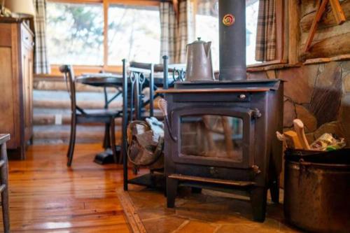 Coyotes Rest Lake Lucerne 8 in Eureka Springs, United States