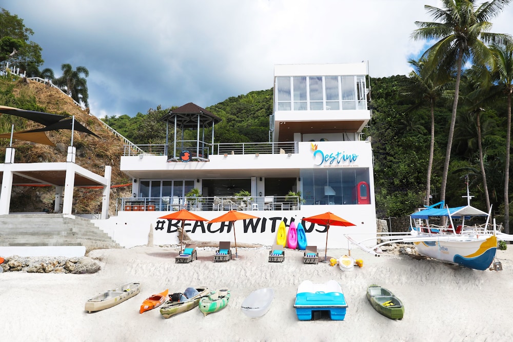 Destino Beach Club Dive Resort and Hotel — hotel in Bauan