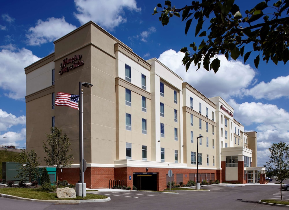 Hampton Inn & Suites Pittsburgh Airport South Settlers Ridge - featured photo