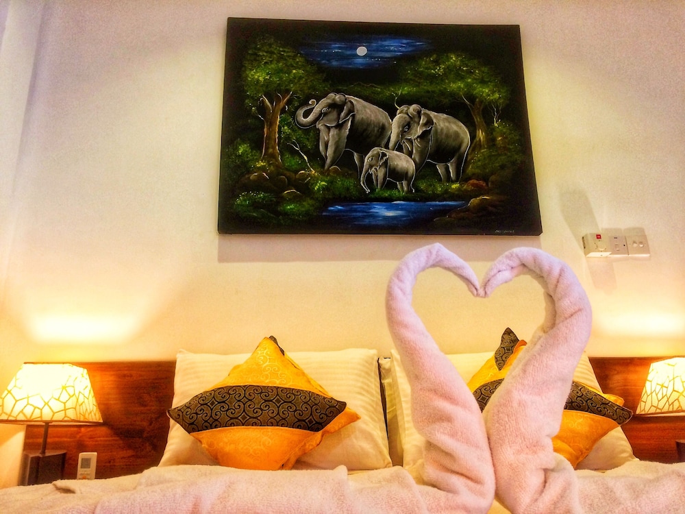 Empire Valley Hotel — Kandy — photo 2