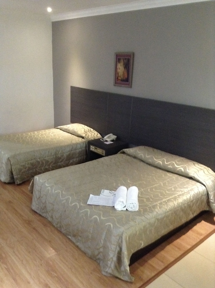 Purnama Hotel — hotel in Kuching