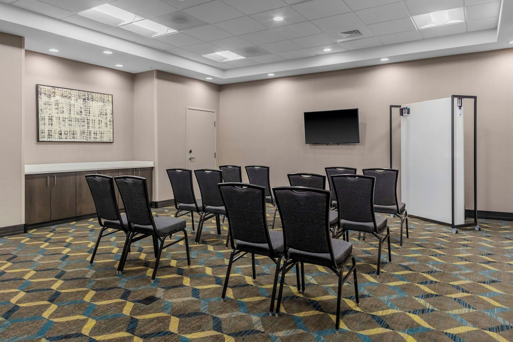 Residence Inn Detroit Sterling Heights - photo 21
